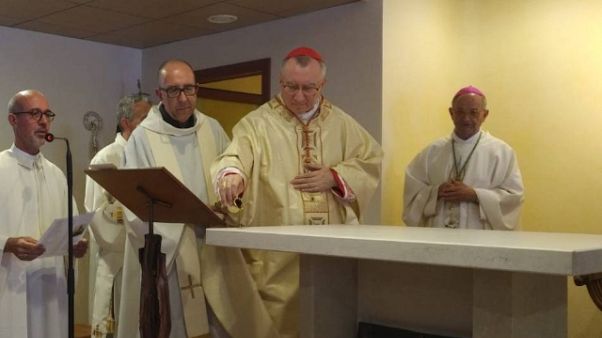 Parolin, se ci chiudiamo più problemi Parolin, se ci chiudiamo più problemi