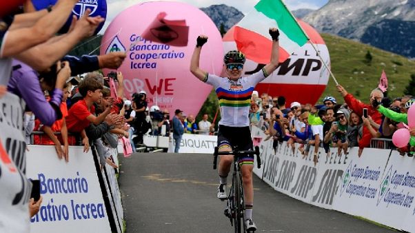 Giro Rosa: festa Van der Breggen Giro Rosa: festa Van der Breggen