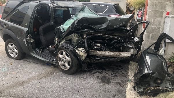 Auto si schianta in A7 a Genova,un morto Auto si schianta in A7 a Genova,un morto