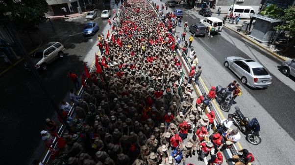 Venezuela: Papa, porre fine a sofferenze Venezuela: Papa, porre fine a sofferenze