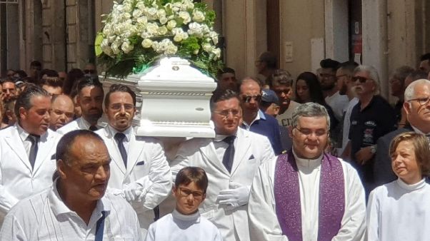 Travolti col Suv: padre, via da Vittoria Travolti col Suv: padre, via da Vittoria