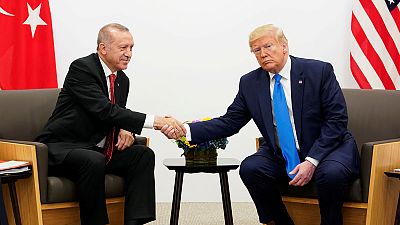 أردوغان: ترامب يملك سلطة الإحجام عن فرض عقوبات على تركيا أردوغان: ترامب يملك سلطة الإحجام عن فرض عقوبات على تركيا