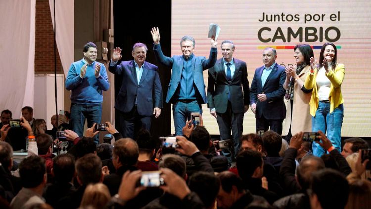 As Argentina election nears, are the economic stars aligning for Macri?