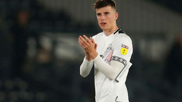 Mason Mount signs new five-year contract with Chelsea Mason Mount signs new five-year contract with Chelsea