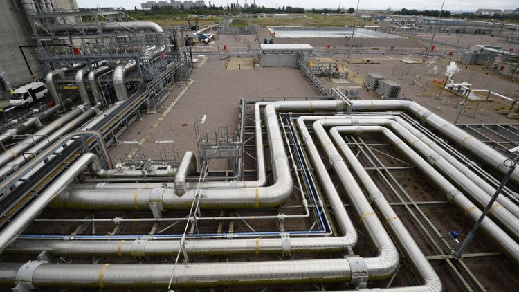 European gas prices exceed Asian spot LNG, shuts arbitrage