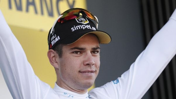 Tour:Van Aert batte Viviani a fotofinish Tour:Van Aert batte Viviani a fotofinish