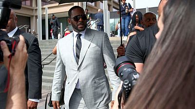 Singer R. Kelly faces bail hearing over sex trafficking allegations Singer R. Kelly faces bail hearing over sex trafficking allegations
