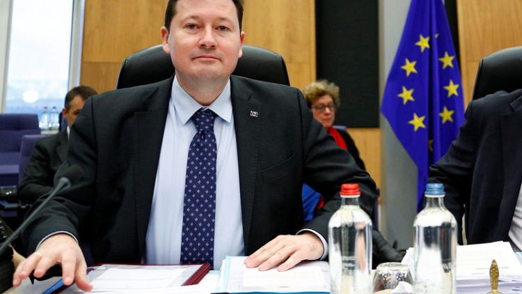 Top EU civil servant Selmayr to quit post - EU Commission