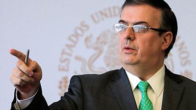 وزير خارجية المكسيك يبحث قضية الهجرة مع نظيره الأمريكي يوم الأحد