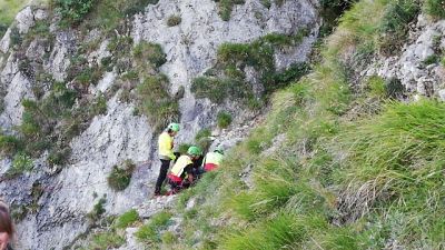 Salvati 9 escursionisti sulle Apuane