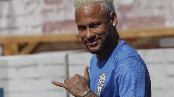 Stampa Spagna, Neymar si offre alla Juve Stampa Spagna, Neymar si offre alla Juve