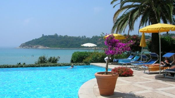 Nonostante roghi boom turisti Ogliastra Nonostante roghi boom turisti Ogliastra
