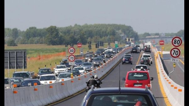 Vacanze: bollino nero su strade 3 e 10/8 Vacanze: bollino nero su strade 3 e 10/8