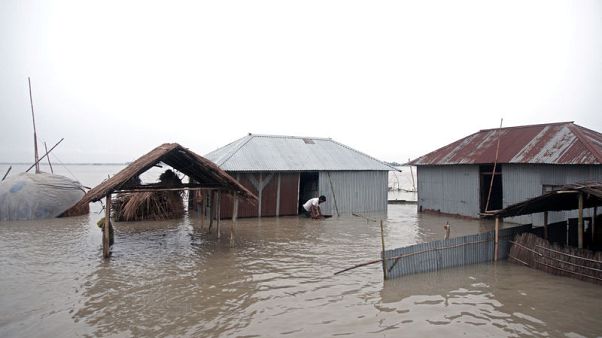 Bangladesh floods worsen after breach, death toll nears 100 in India Bangladesh floods worsen after breach, death toll nears 100 in India