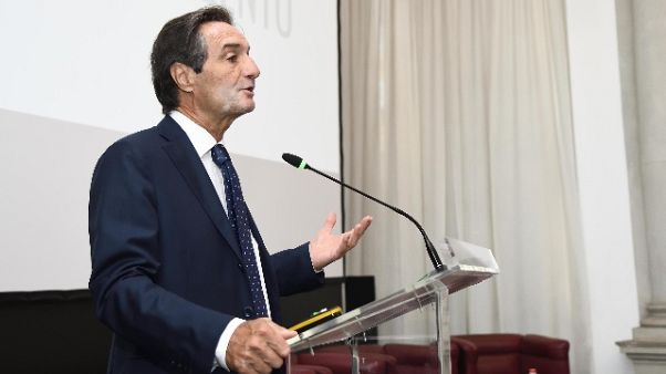 Autonomia: A.Fontana, 'così non firmo' Autonomia: A.Fontana, 'così non firmo'