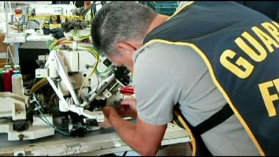 18 mln nascosti al Fisco, 4 arresti Gdf 18 mln nascosti al Fisco, 4 arresti Gdf