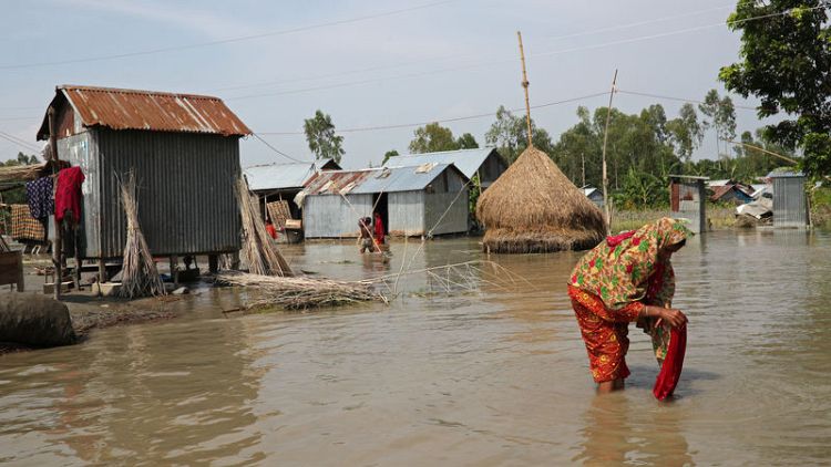 Death toll from India, Nepal, Bangladesh floods jumps to over 300