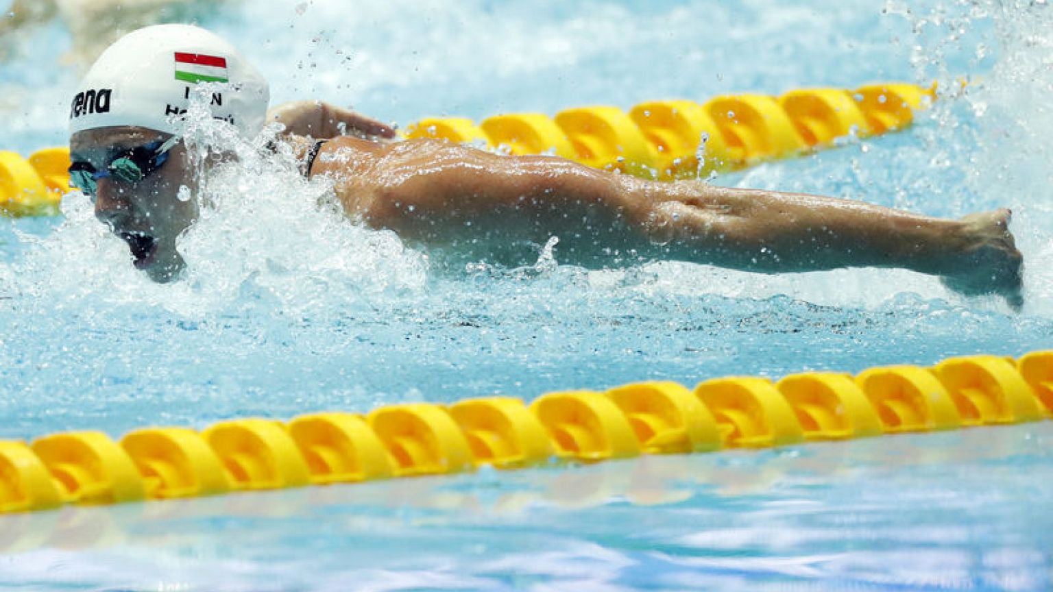 Hosszu wins fourth women's 200 medley world title