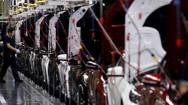 China's BAIC buys 5% Daimler stake to cement alliance China's BAIC buys 5% Daimler stake to cement alliance
