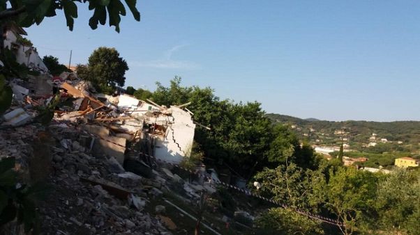 Esplode palazzina Elba: dispersa è morta Esplode palazzina Elba: dispersa è morta