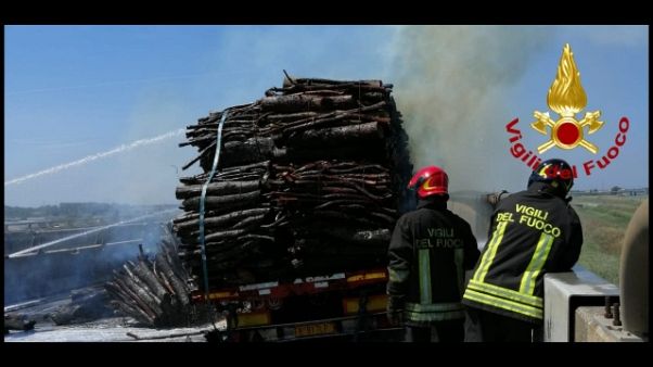 Tir in fiamme, chiusa Fi-Pi-Li Tir in fiamme, chiusa Fi-Pi-Li