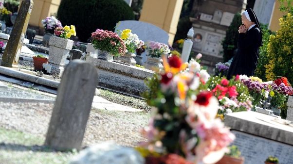Sindaco Tropea,no fiori freschi cimitero Sindaco Tropea,no fiori freschi cimitero