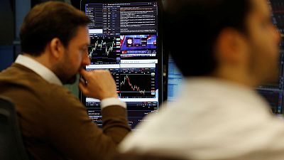FTSE 100 flat after mixed corporate earnings