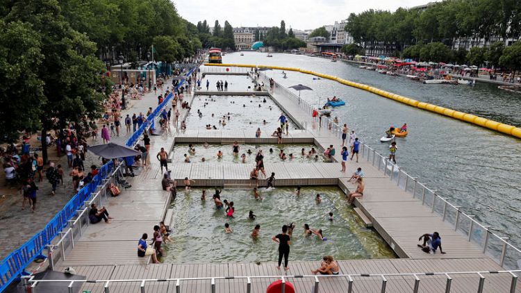 Paris records hottest temperature since records began