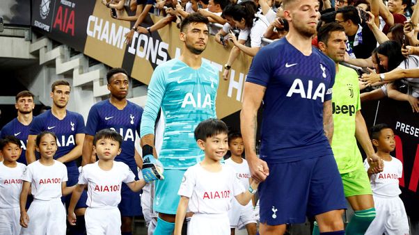 Tottenham announce eight-year shirt deal with AIA Tottenham announce eight-year shirt deal with AIA