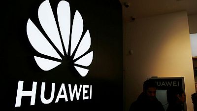 Huawei rolls out 5G phone and flags first Hongmeng device