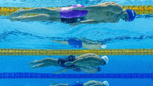 Nuoto: Chupkov oro e record nei 200 rana Nuoto: Chupkov oro e record nei 200 rana