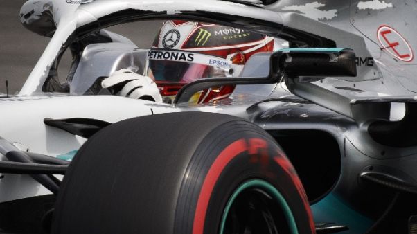 F1: Germania, Mercedes Hamilton in pole F1: Germania, Mercedes Hamilton in pole