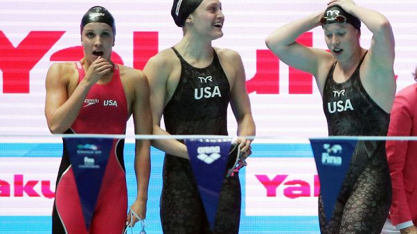 U.S. set world record, claim women's 4x100m medley relay gold U.S. set world record, claim women's 4x100m medley relay gold