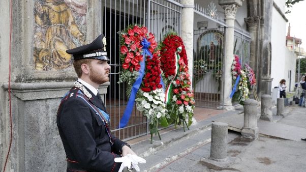 Funerali cc ucciso,'Stato impari da lui' Funerali cc ucciso,'Stato impari da lui'