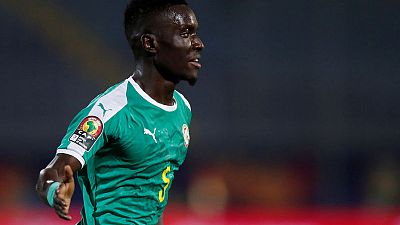 PSG sign Everton's Gueye on four-year contract