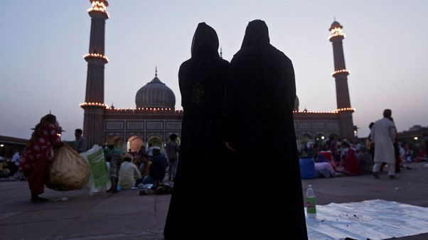 India's parliament votes to outlaw Muslim instant divorce India's parliament votes to outlaw Muslim instant divorce