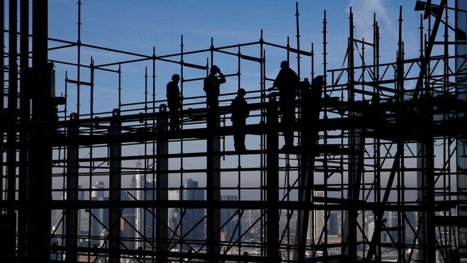 German retail sales jump, labour market shows resilience