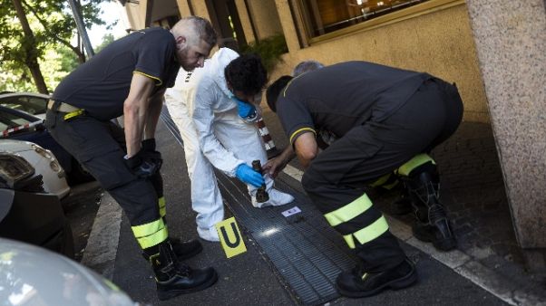 Cc ucciso: nuovi rilievi in stanza hotel Cc ucciso: nuovi rilievi in stanza hotel