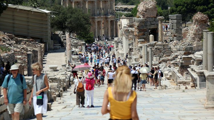 معهد الإحصاء: نمو إيرادات السياحة التركية 13.2% في الربع/2