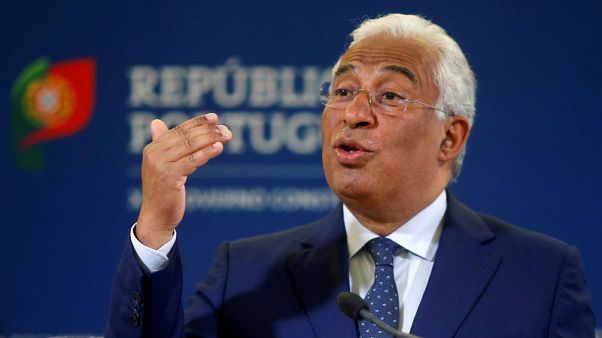 Portugal's Socialists lead election poll, but would not win majority Portugal's Socialists lead election poll, but would not win majority
