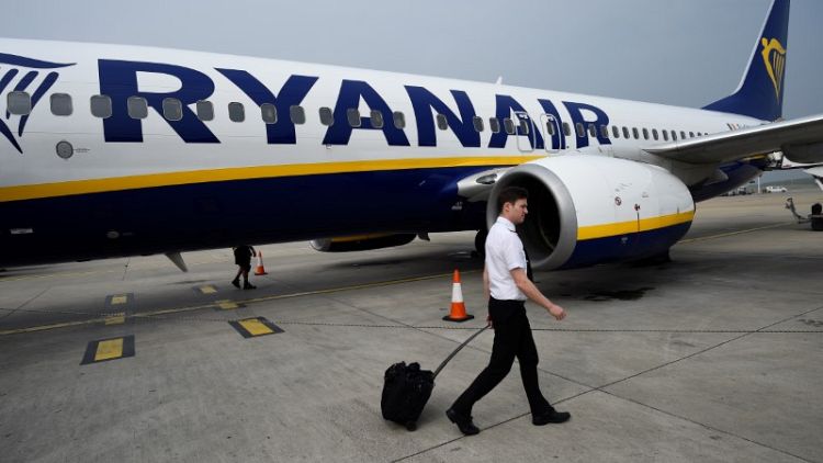 Ryanair tells staff it has 500 pilots more than it needs