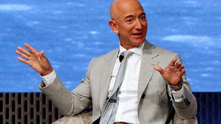 Amazon chief Bezos cashes in $1.8 billion of share pile