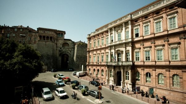 UniStranieri,buco per soldi "dei cinesi" UniStranieri,buco per soldi "dei cinesi"