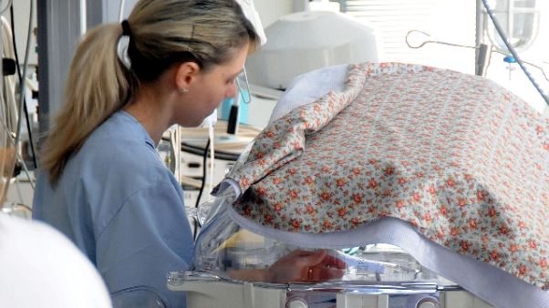 Bambino muore in sala parto a Lodi Bambino muore in sala parto a Lodi