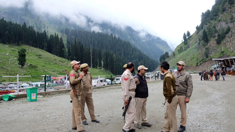 Thousands of Indians flee Kashmir after security advisory - official