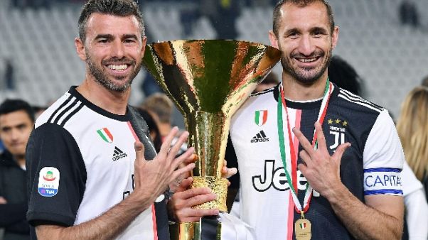 Juve: Chiellini recuperato Juve: Chiellini recuperato