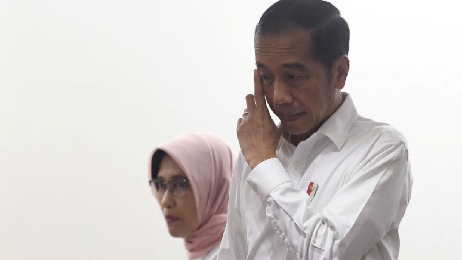 Indonesia president criticises state power company over blackouts