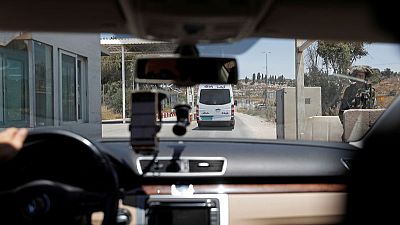 Palestinian app helps drivers avoid Israeli checkpoint bottlenecks Palestinian app helps drivers avoid Israeli checkpoint bottlenecks