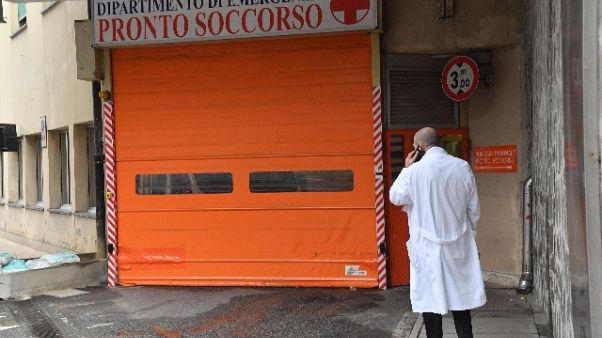 'Troppa attesa', 2 medici aggrediti 'Troppa attesa', 2 medici aggrediti