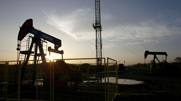 Oil slumps 5% to seven-month low on trade tensions, surprise U.S. stock build Oil slumps 5% to seven-month low on trade tensions, surprise U.S. stock build